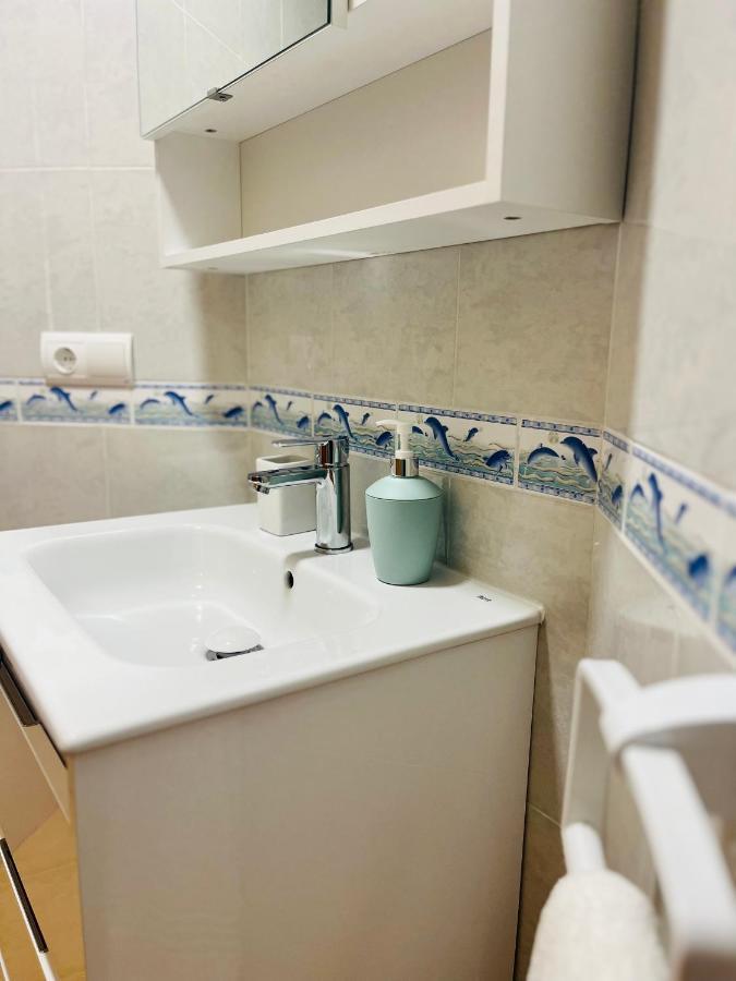 Centre Village Apartment ลากาลาเดมิฮาส ภายนอก รูปภาพ