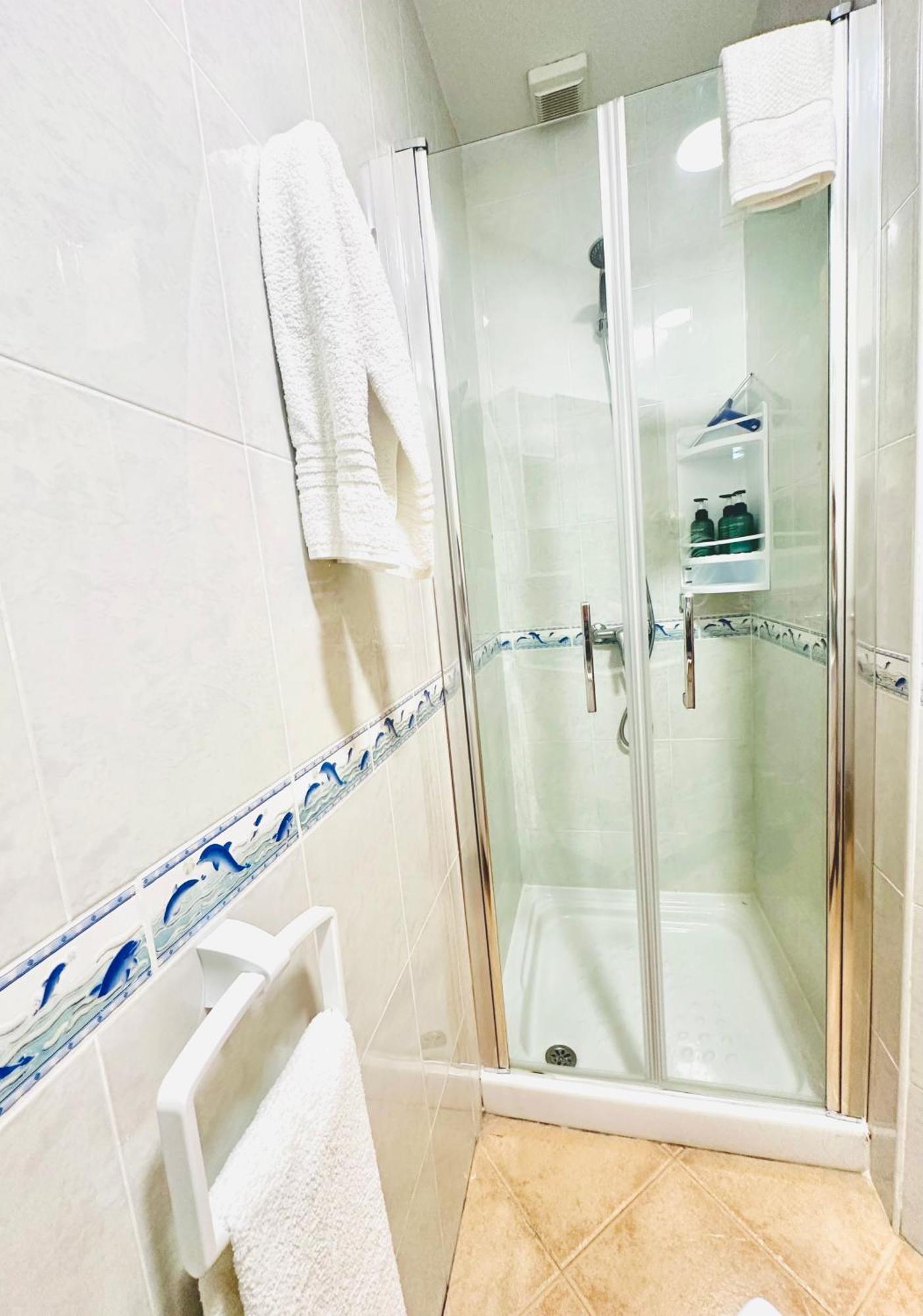 Centre Village Apartment ลากาลาเดมิฮาส ภายนอก รูปภาพ